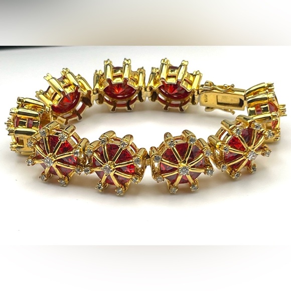 NWOT nOir Jewelry Gold Ton and Orange Red Statement Cage Bracelet - Picture 1 of 5